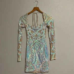 Lucy in The Sky iridescent sequin dress, never worn, good condition, new
